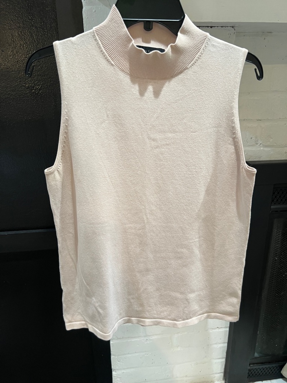 Ann Taylor Top - Picture 2 of 7